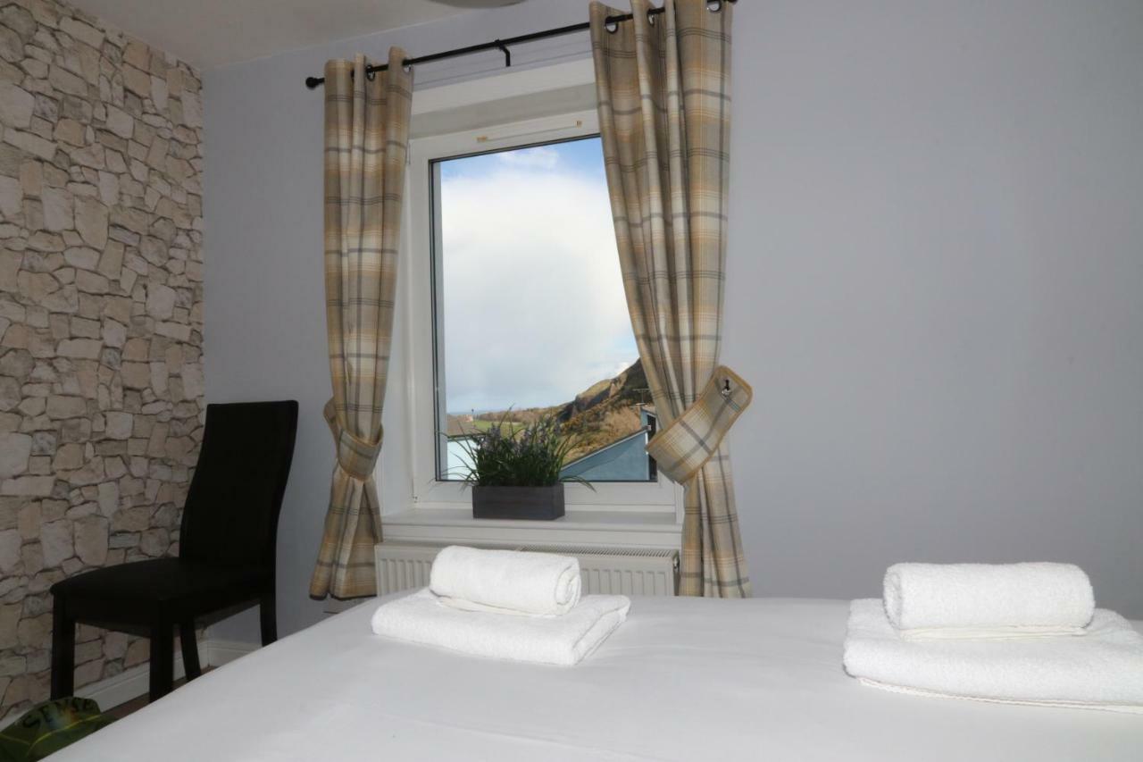 אדינבורו Holyrood Skyline Apartment מראה חיצוני תמונה