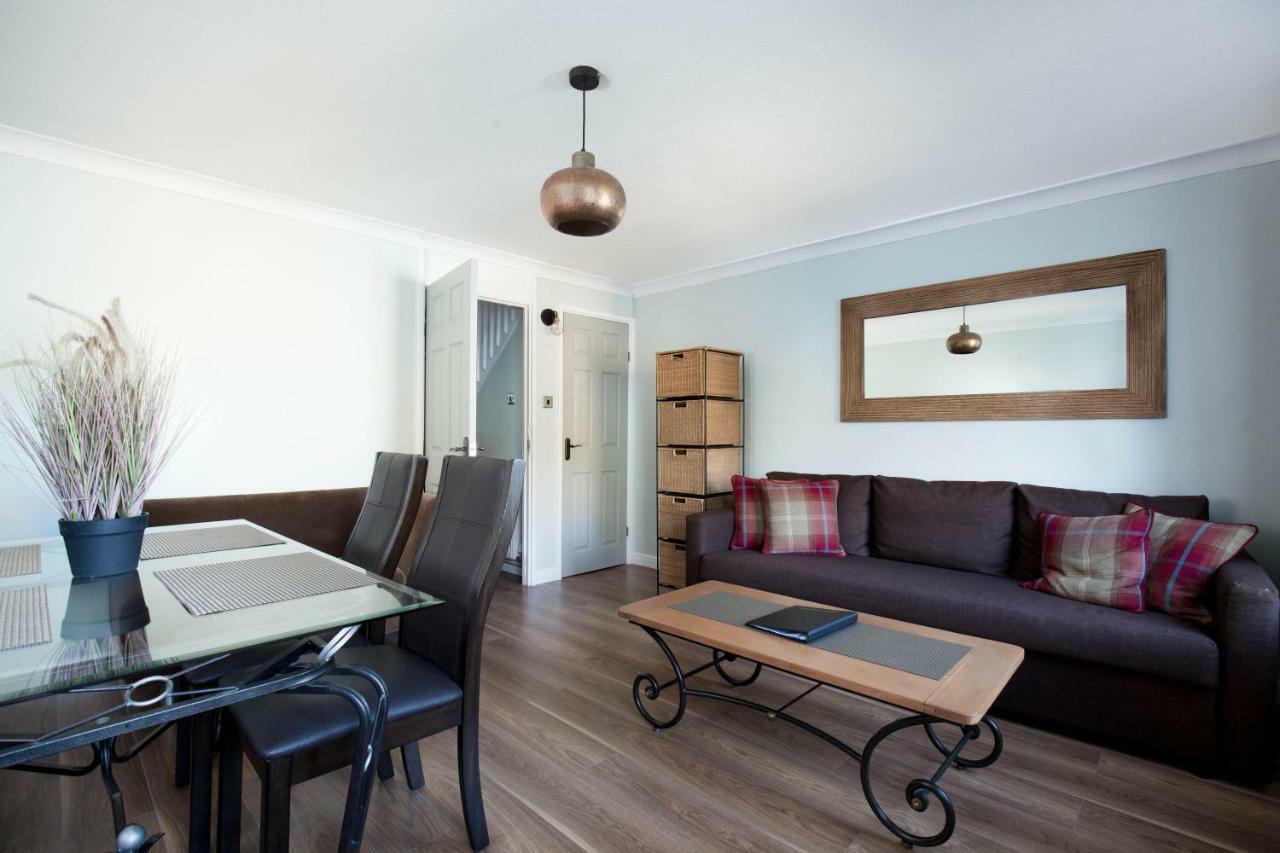 אדינבורו Holyrood Skyline Apartment מראה חיצוני תמונה