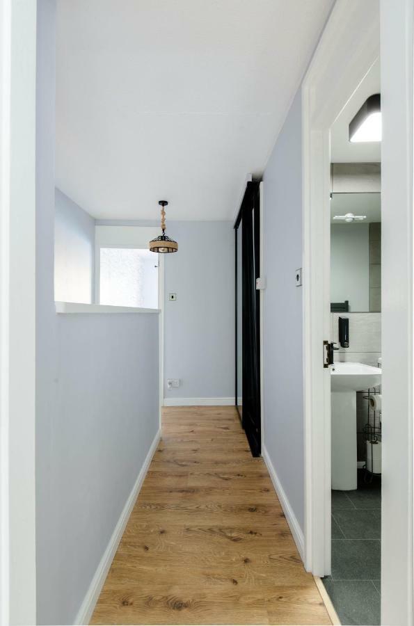 אדינבורו Holyrood Skyline Apartment מראה חיצוני תמונה